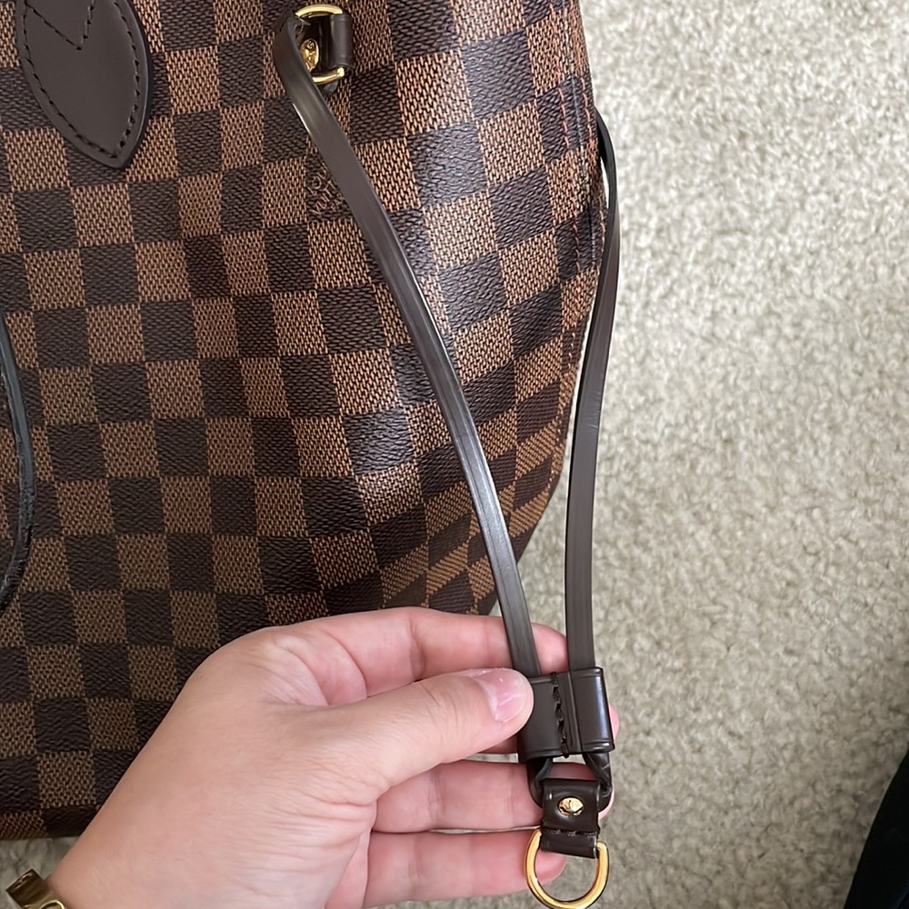 Louis Vuitton MM Neverfull - Picture 9 of 13